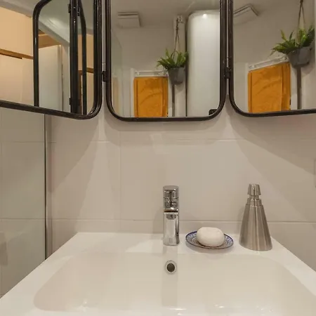 فندق Nicelidays - Le Berlioz - - 7min From Beaches